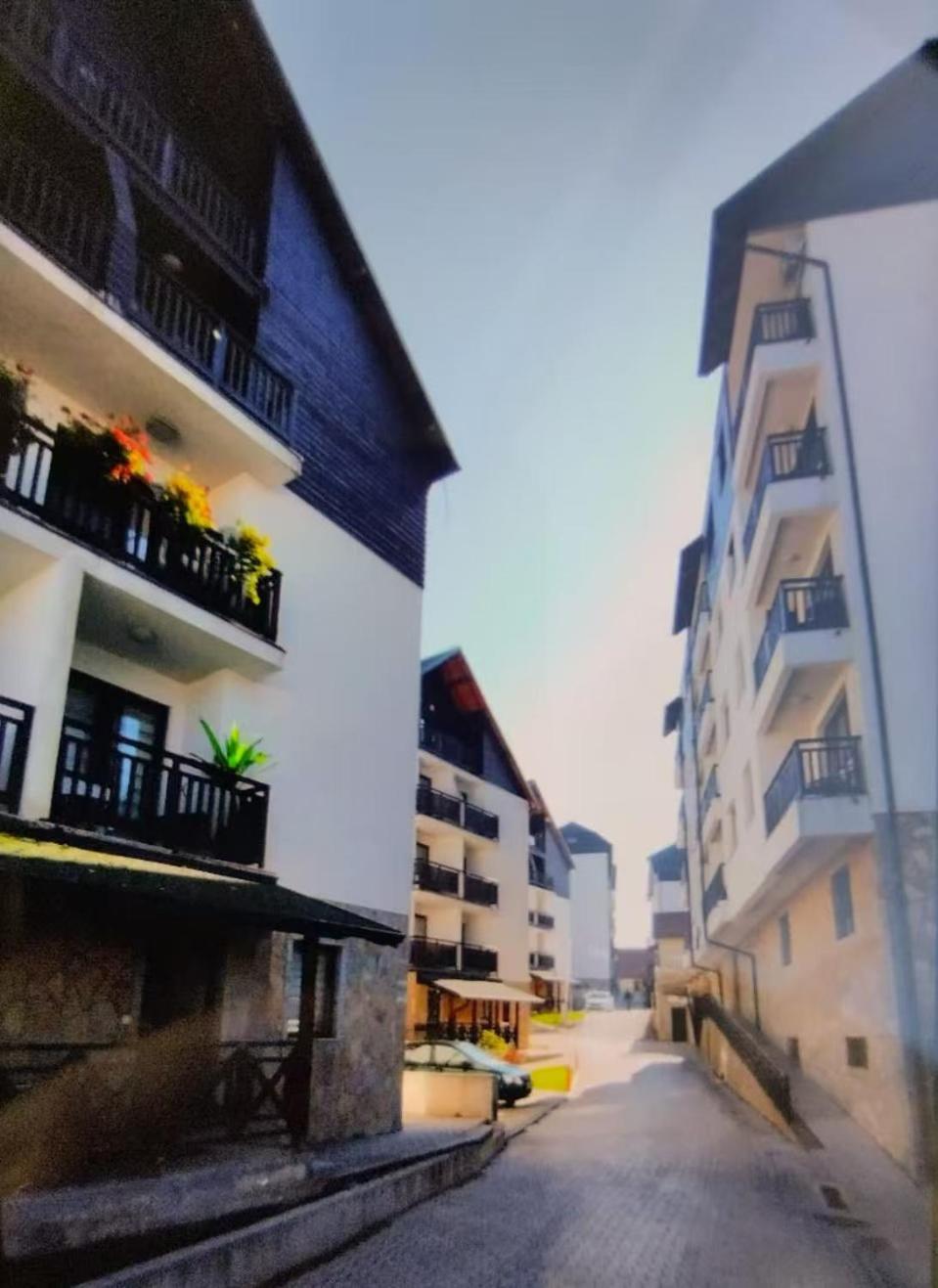 Beli Apartman U Zlatiborskim Konacima Bele Vode Bb Exterior foto